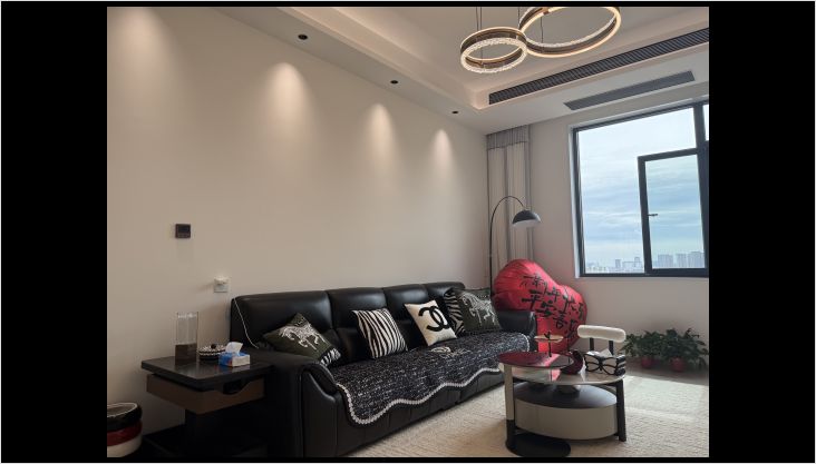 恒大學(xué)庭103現(xiàn)代簡(jiǎn)約實(shí)景